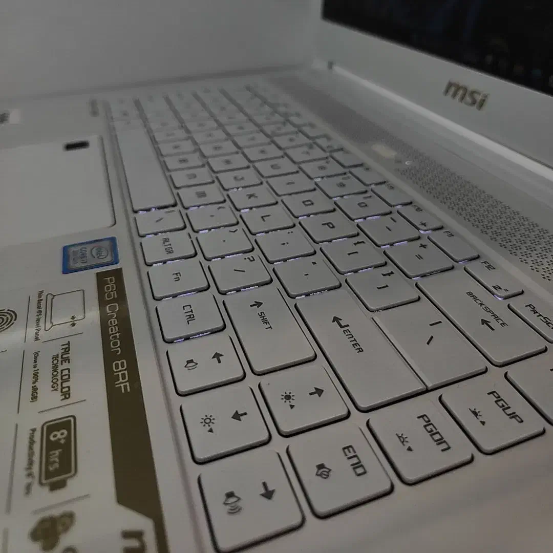 لپ تاپ msi سفید مدل P65 Creator 8RF|رایانه همراه|شیراز, عفیف‌آباد|دیوار