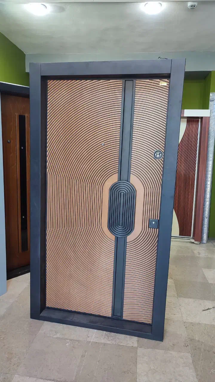 درب های ورودی ساختمانی و داخلی|مصالح و تجهیزات ساختمان|رشت, جهاد|دیوار