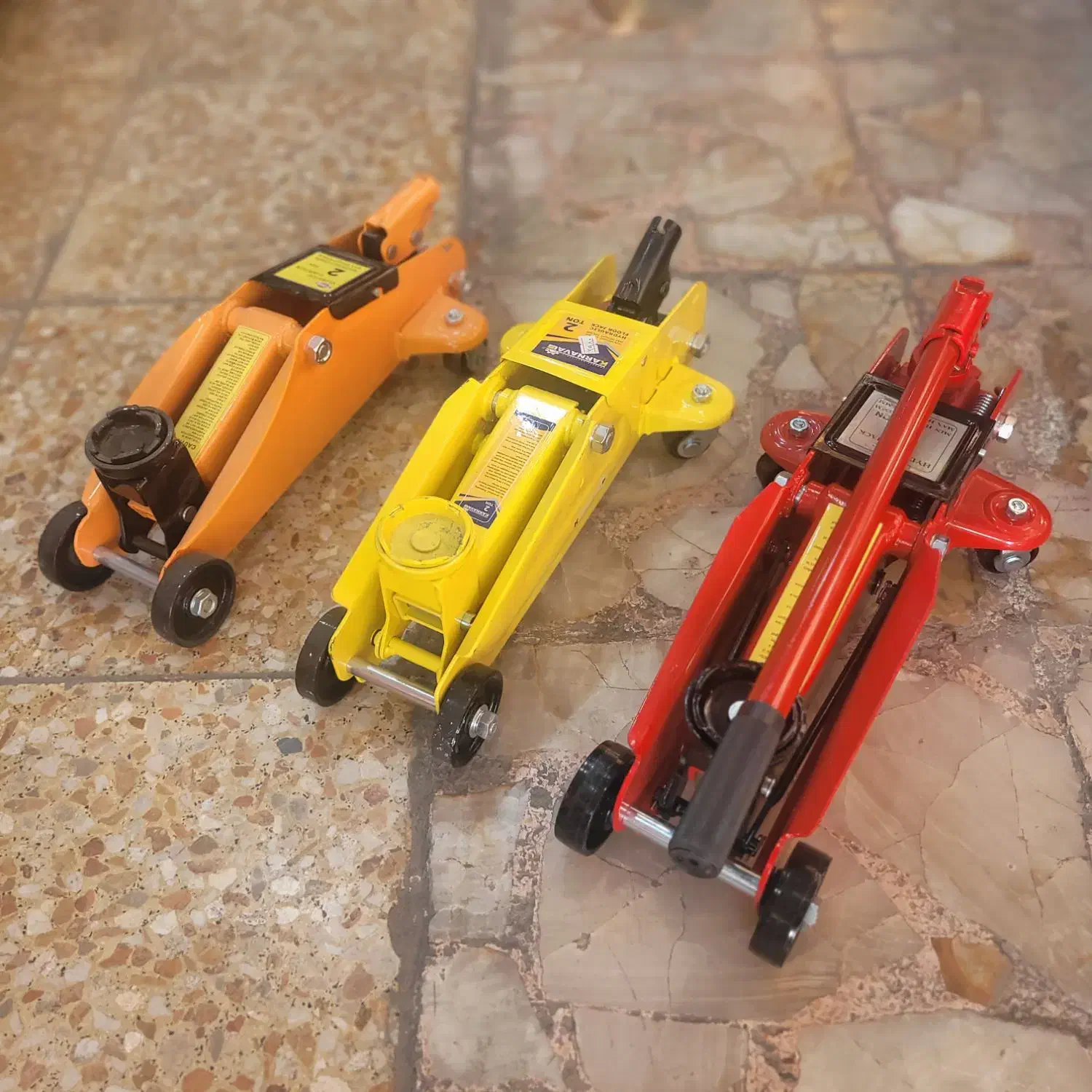 جک ۲ و ۳ و ۳/۵ سوسماری قابل حمل کیفی|قطعات یدکی و لوازم جانبی|شیراز, دروازه اصفهان|دیوار