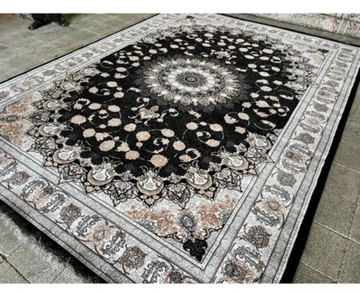 فرش مشهد۱۲۰۰،۱۰۰۰،۷۰۰،۵۰۰شانه|فرش|بندر انزلی, انقلاب|دیوار