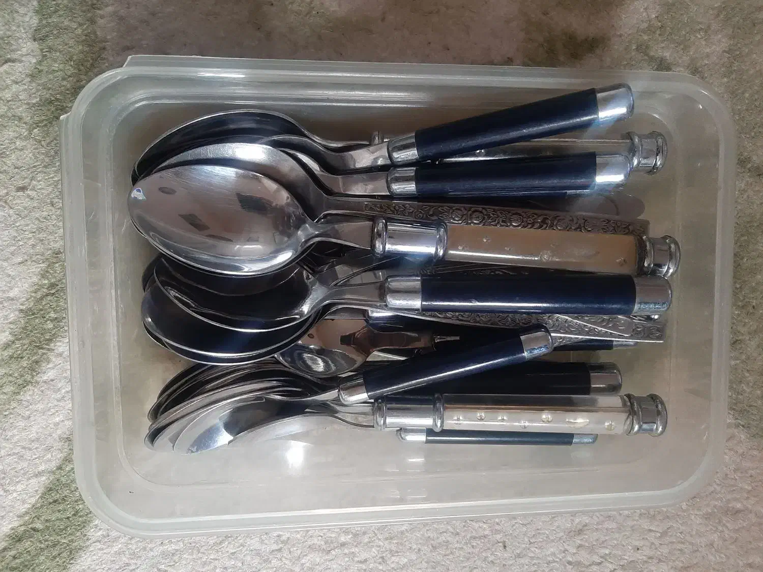 چندین سرویس عاشق و چنگال|ظروف سرو و پذیرایی|رشت, قاسمیه|دیوار