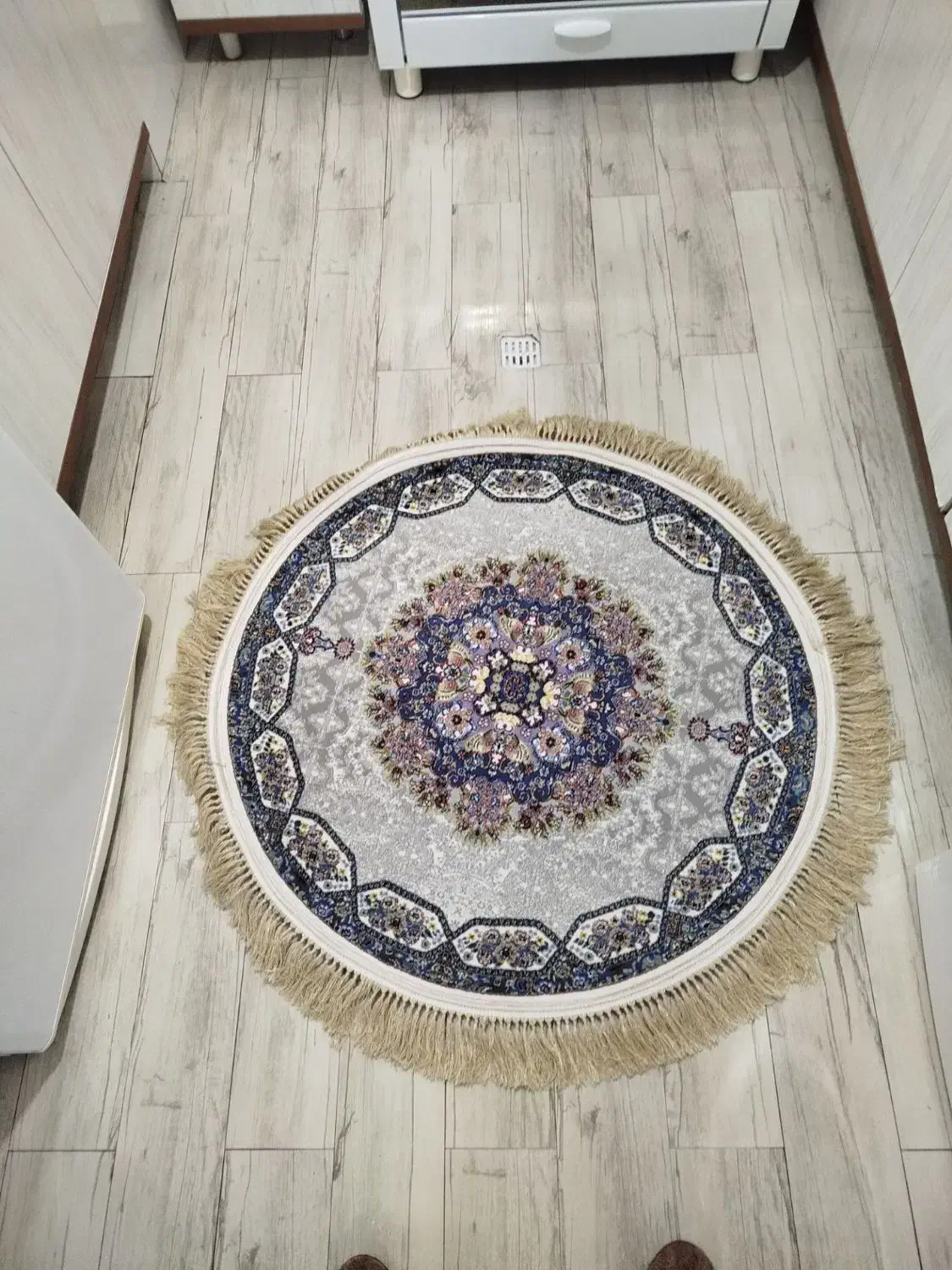 فرش گرد|فرش|هشتگرد, شهرک پارسیان|دیوار