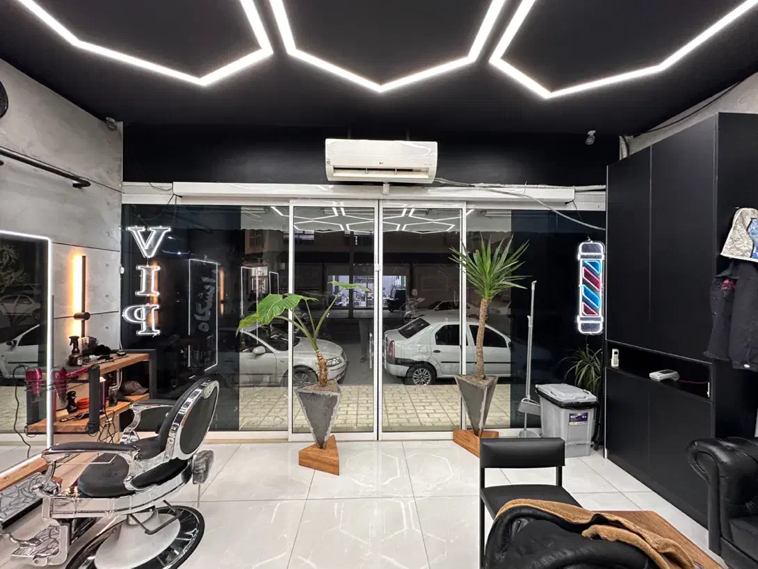 استخدام ارایشگر و کار اموز مردانه|استخدام درمانی، زیبایی، بهداشتی|اسلامشهر, شهرک قائمیه|دیوار