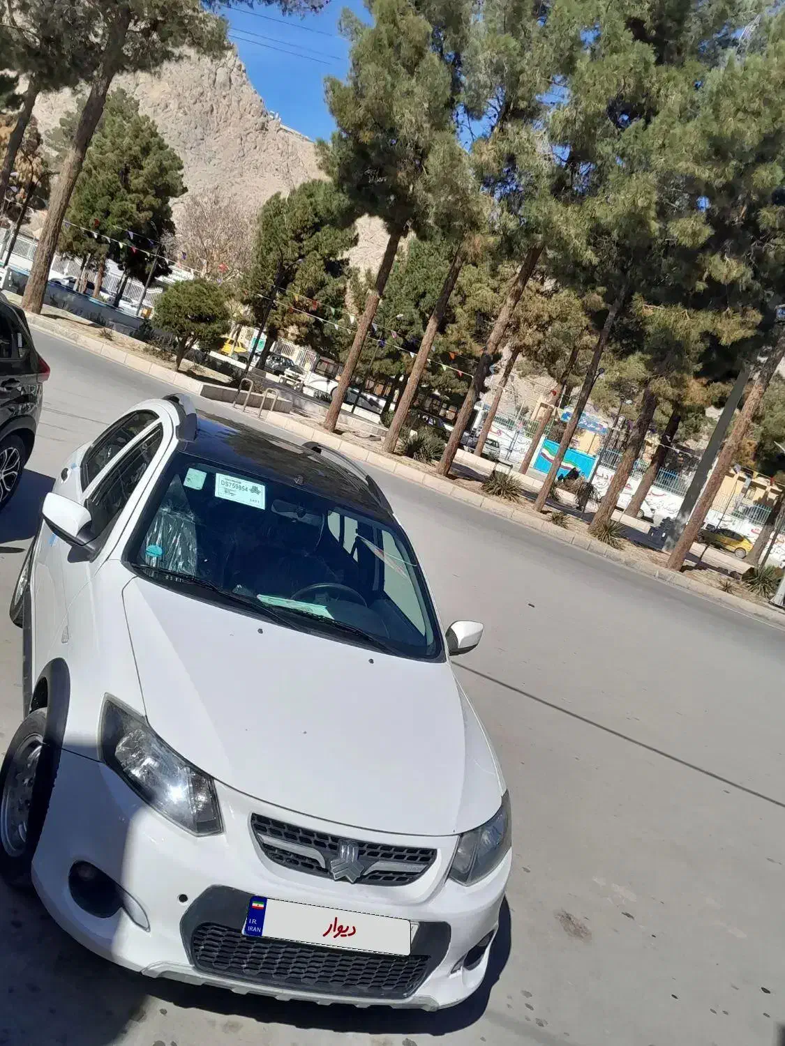 کوئیک۴۰۱ بدون نقطه سفیدمشکی|خودرو سواری و وانت|کرمان, |دیوار