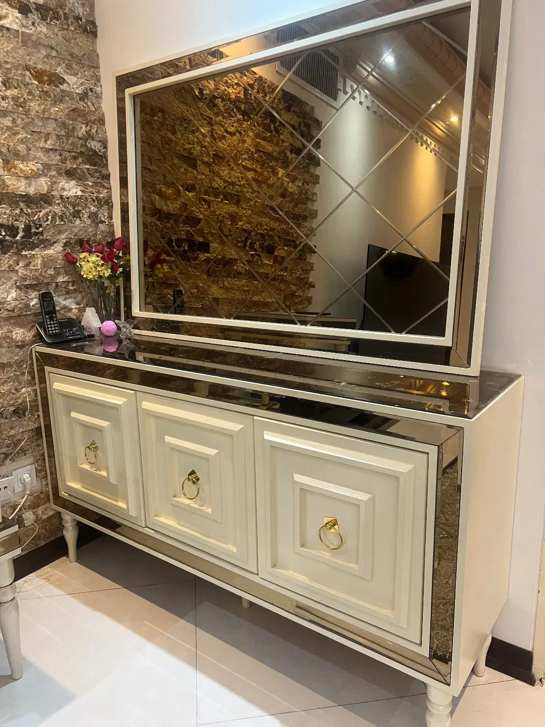 آینه کنسول نو بدون خط و خش|بوفه، ویترین، کنسول|تهران, والفجر (افسریه)|دیوار