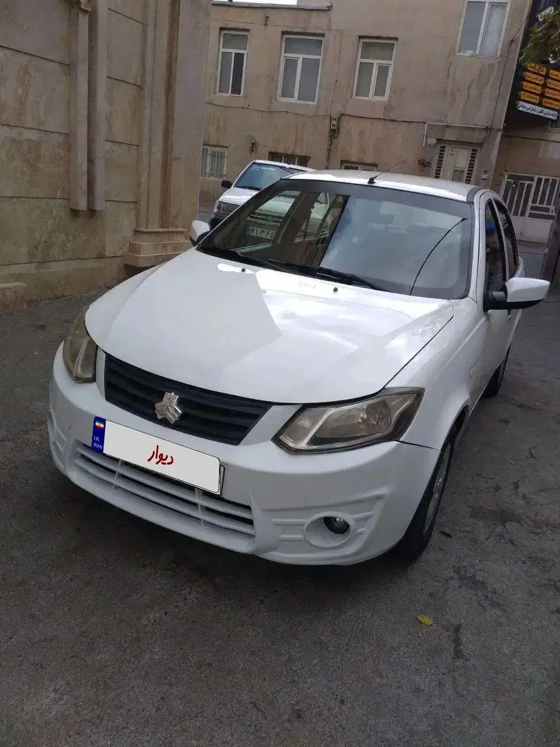 ساینا مدل ۹۹|خودرو سواری و وانت|اراک, |دیوار