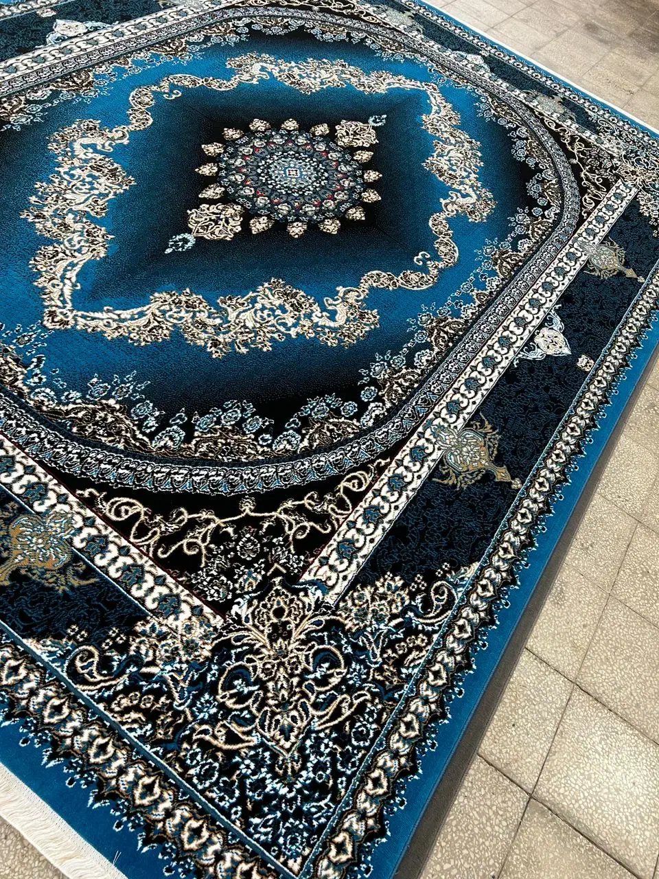 ۵۰۰تخته فرش(به مدت یک هفته)حراج|فرش|بوشهر, |دیوار