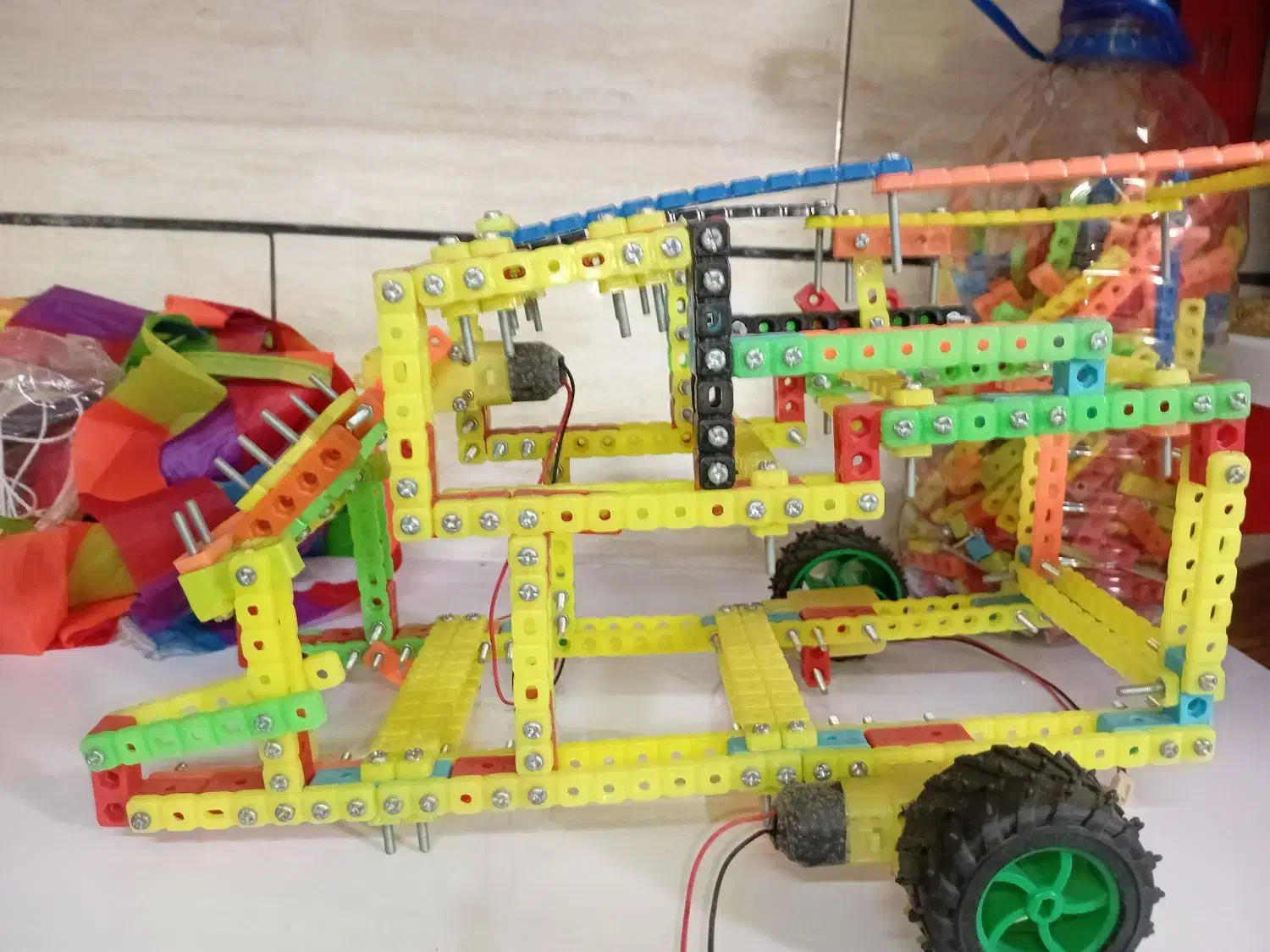 قطعات رباتیک|اسباببازی|رشت, لاکانی|دیوار