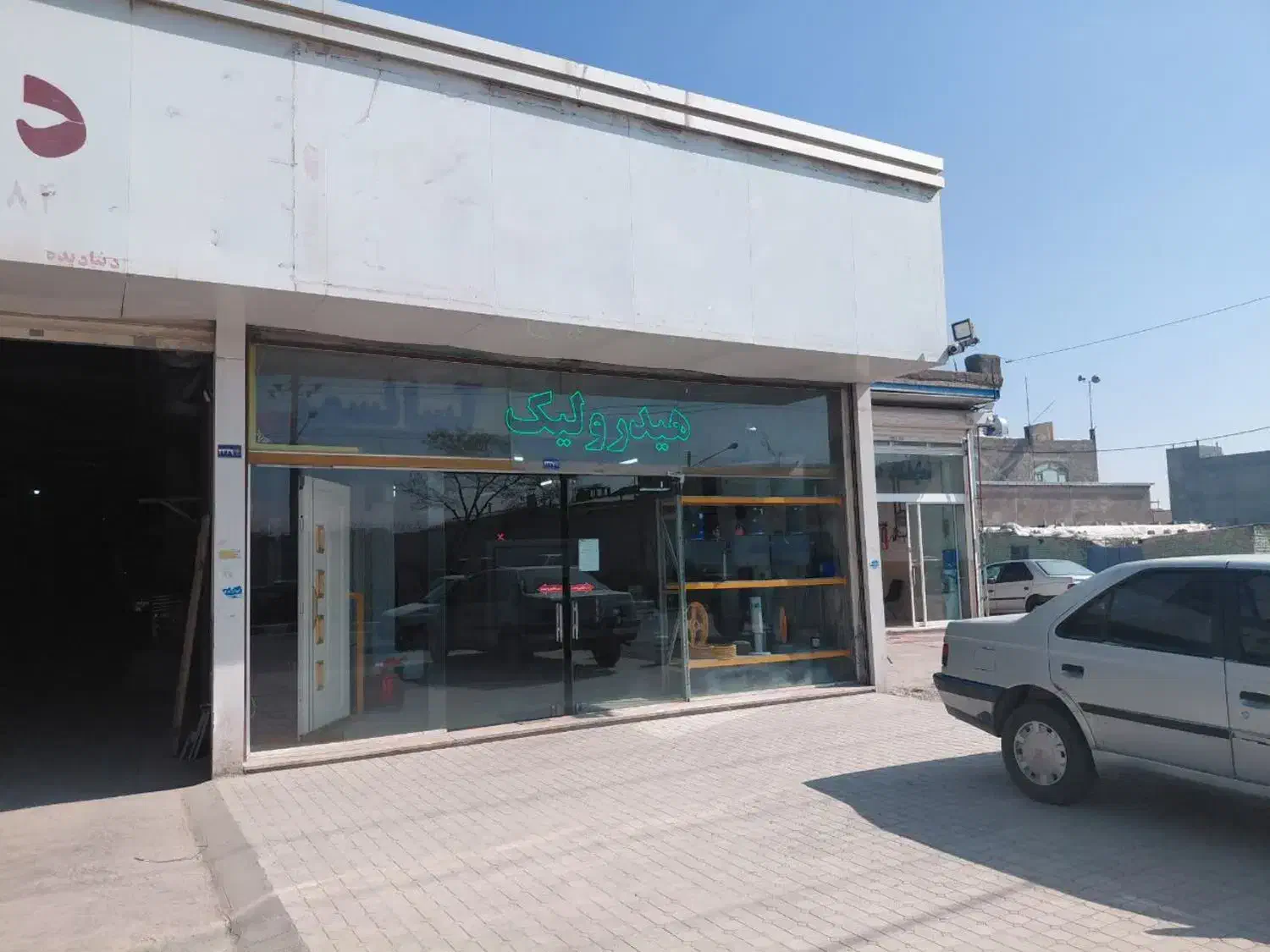 مغازه حاشیه|اجارهٔ مغازه و غرفه|مشهد, شهید بصیر|دیوار