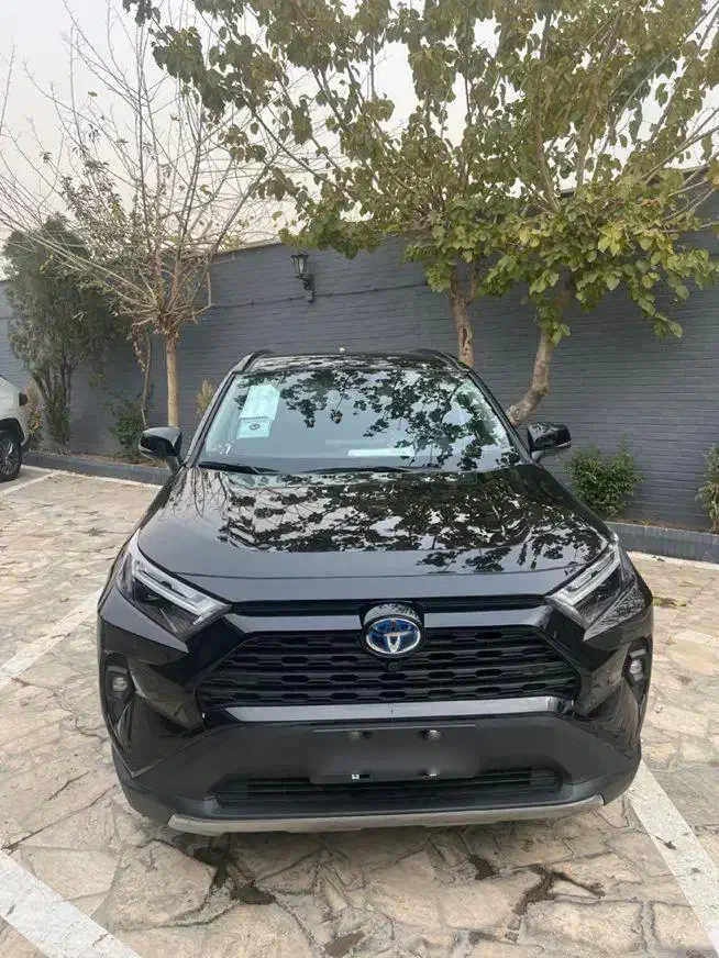 تویوتا رافور 2025 دو دف هیبرید|خودرو سواری و وانت|تاکستان, |دیوار