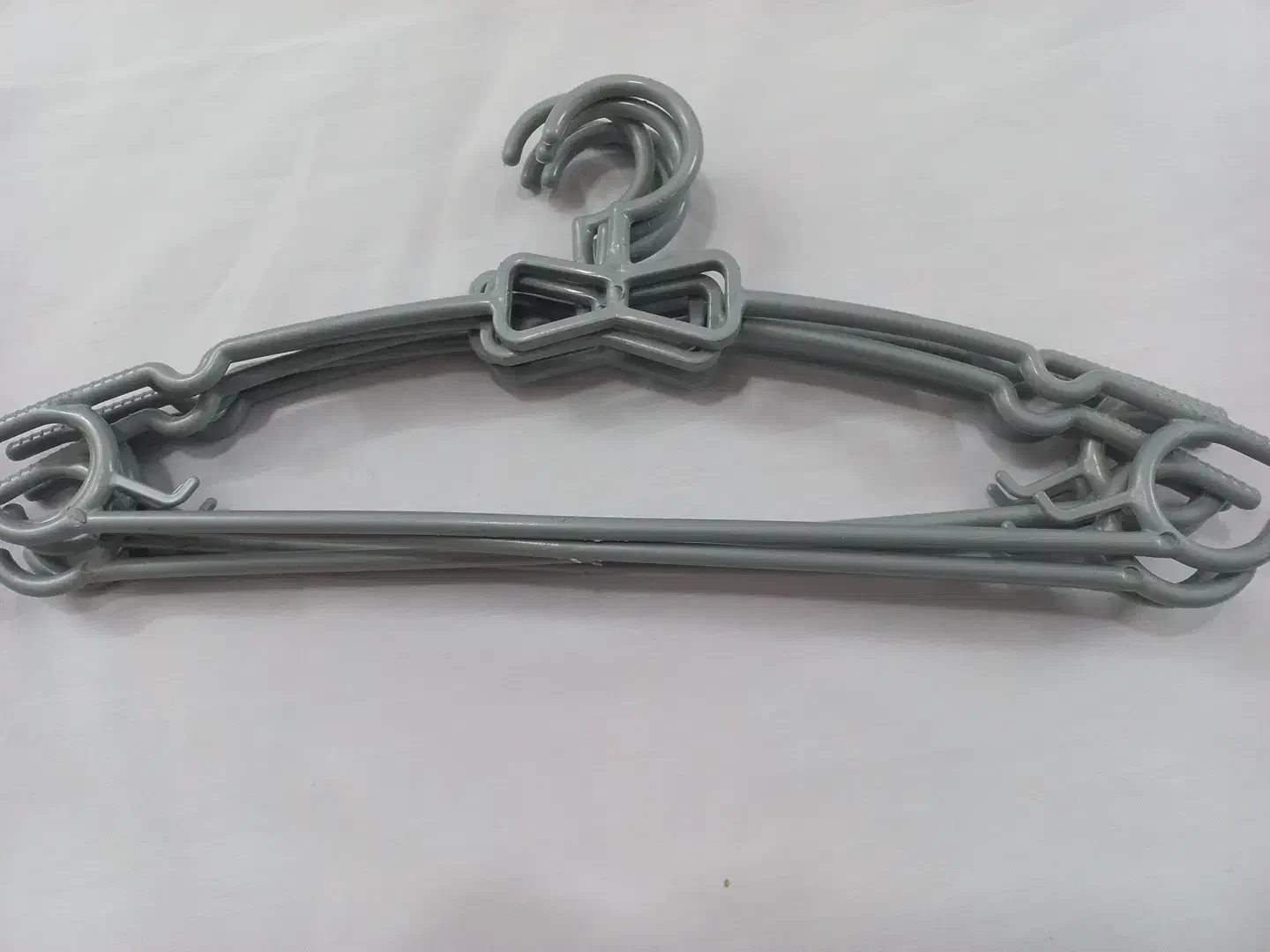 چوب لباسی مناسب لباس|بندرخت و رخت‌آویز|دامغان, |دیوار