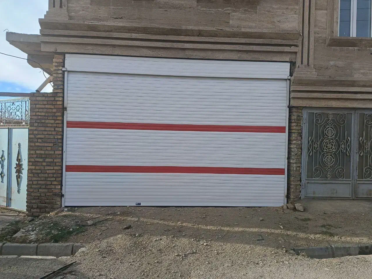 دربهای اتوماتیک ( شیشه سکوریت، کرکره برقی)|خدمات پیشه و مهارت|واجارگاه, |دیوار