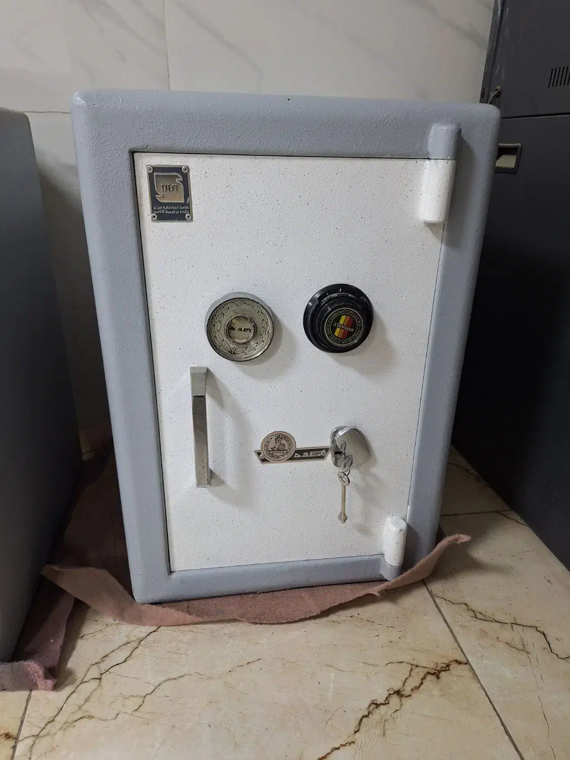 گاوصندوق اصل کاوه مدل 350 kR با رمز تایوانی|ابزارآلات|تهران, شهرک طالقانی|دیوار