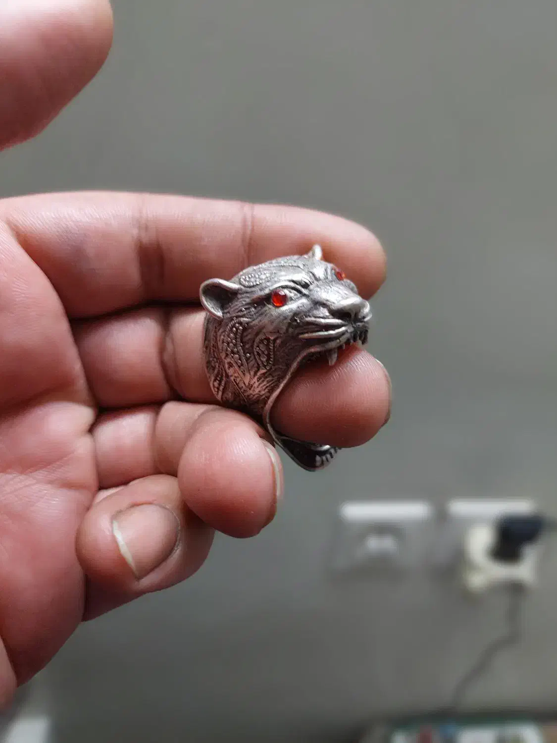 انگشتر تاج تمام دستساز گرم ۲۷۵ حکاکی یاسین|جواهرات|اصفهان, پوریای ولی|دیوار