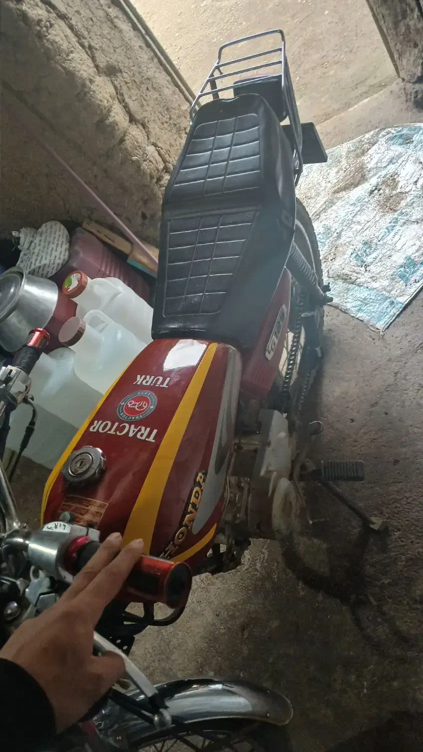 موتور هوندا ۹۰CDI|موتورسیکلت|گرمی, |دیوار