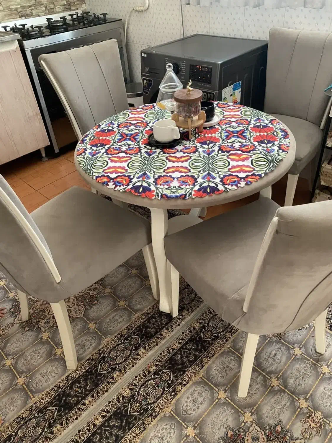 فروش مبل و میز نهارخوری|مبلمان خانگی و میز عسلی|بیرجند, |دیوار