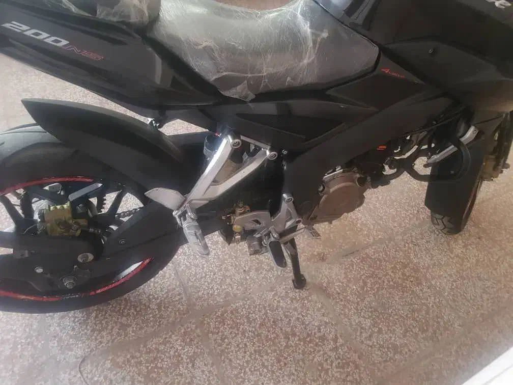 مدل93 ns200/معاوضه با خط12یا آیفون|موتورسیکلت|تهران, جهاد|دیوار