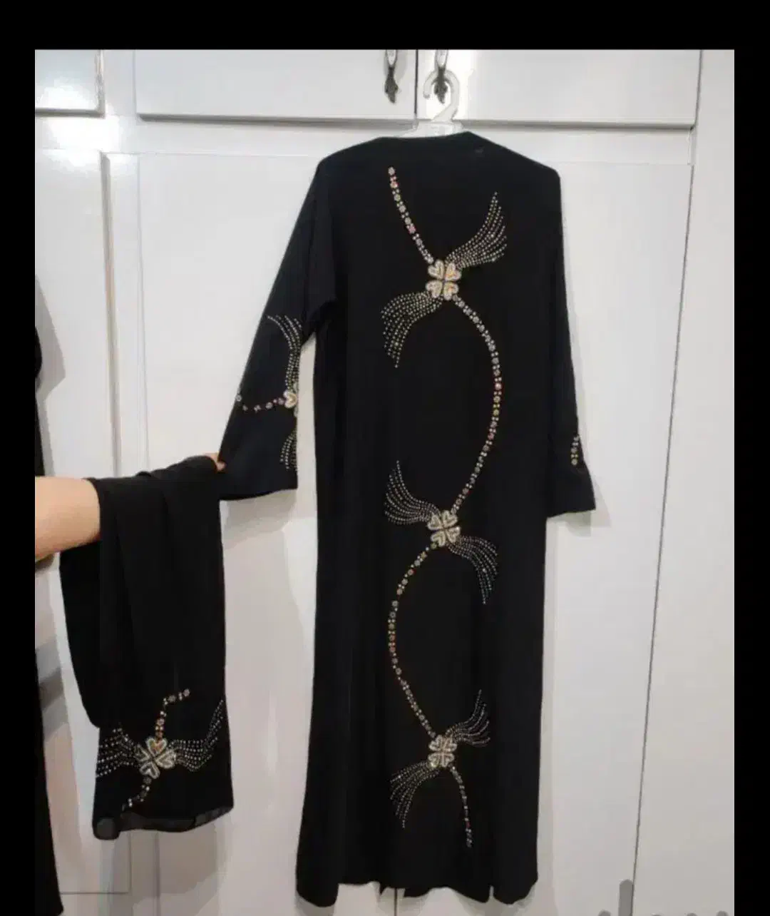 مانتوعبایی|لباس|نیشابور, شهید بهشتی|دیوار