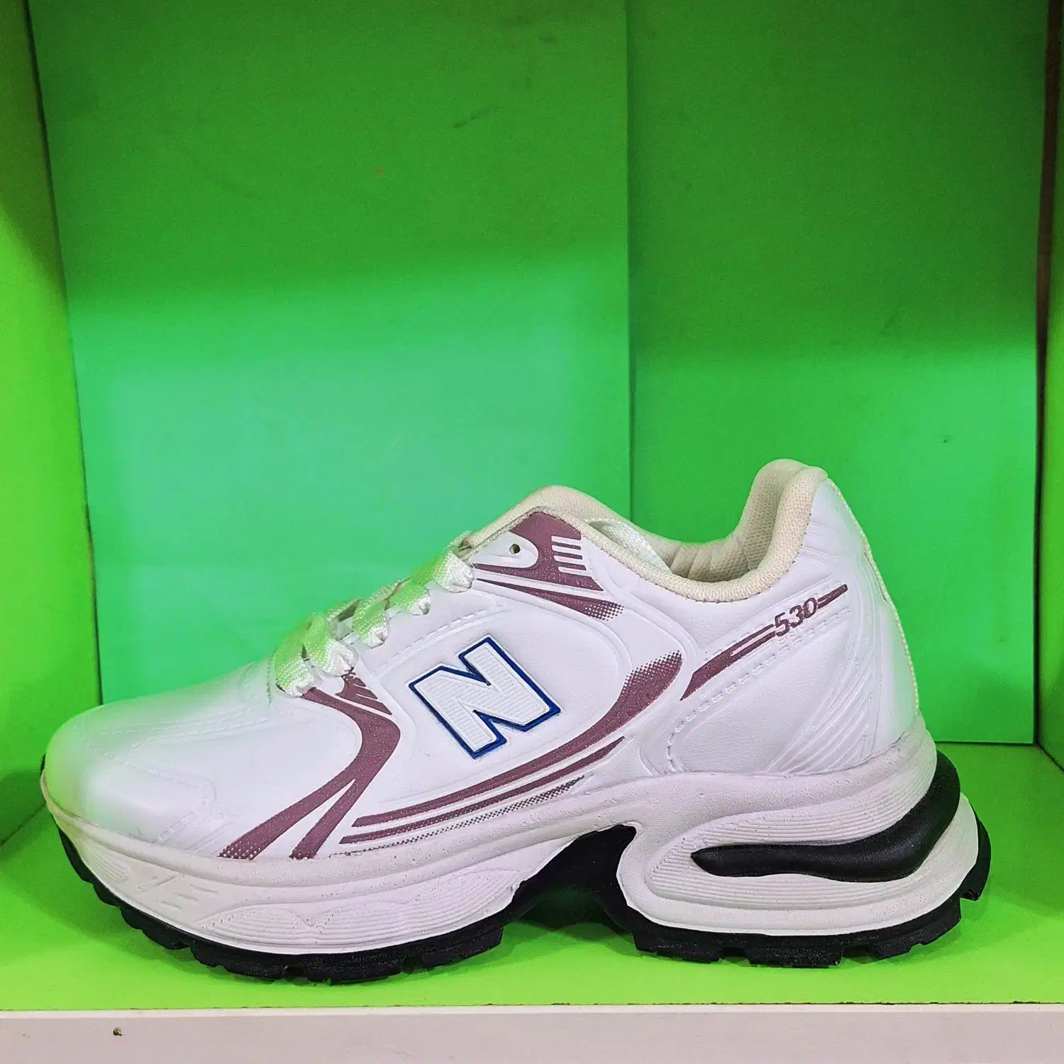 کفش نیو بالانس سفید|کیف، کفش، کمربند|اردبیل, |دیوار