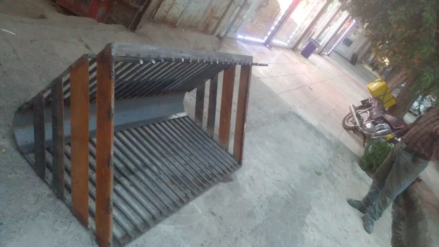 پاکت توری تراکتور برای چغندر و کاه وسیب زیر درختی|خدمات باغبانی و درختکاری|بوکان, |دیوار