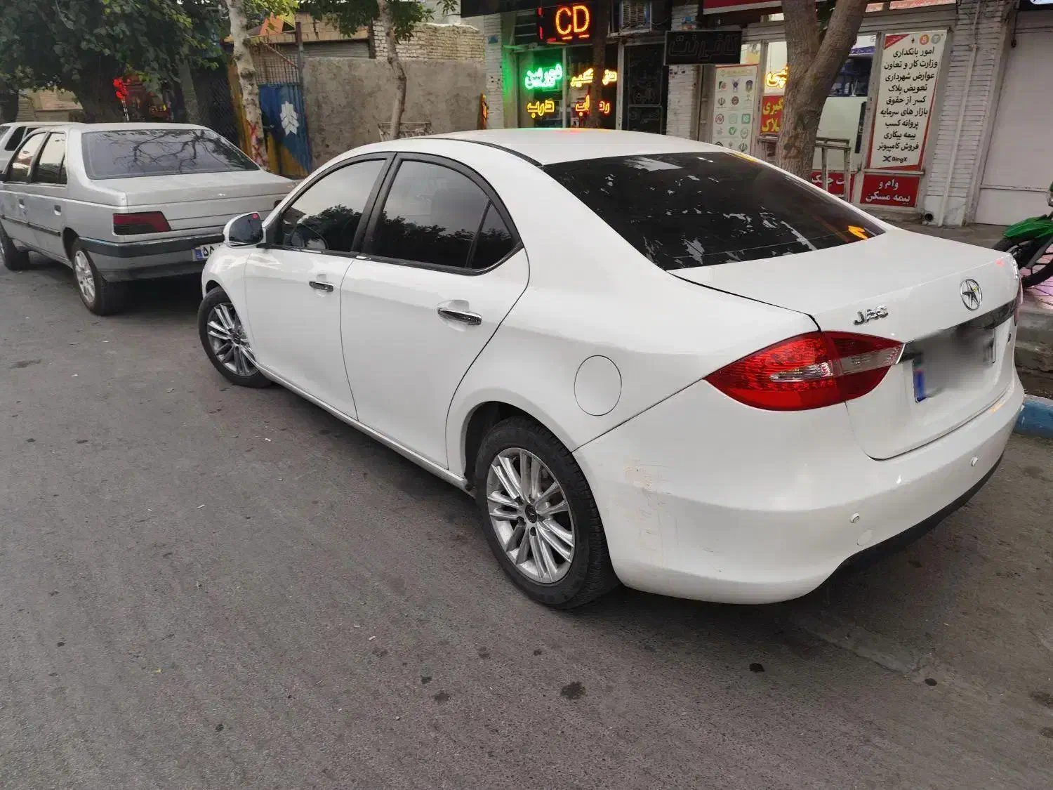 جک جی ۵ j5 اتوماتیک مدل 94|خودرو سواری و وانت|اصفهان, ستار|دیوار