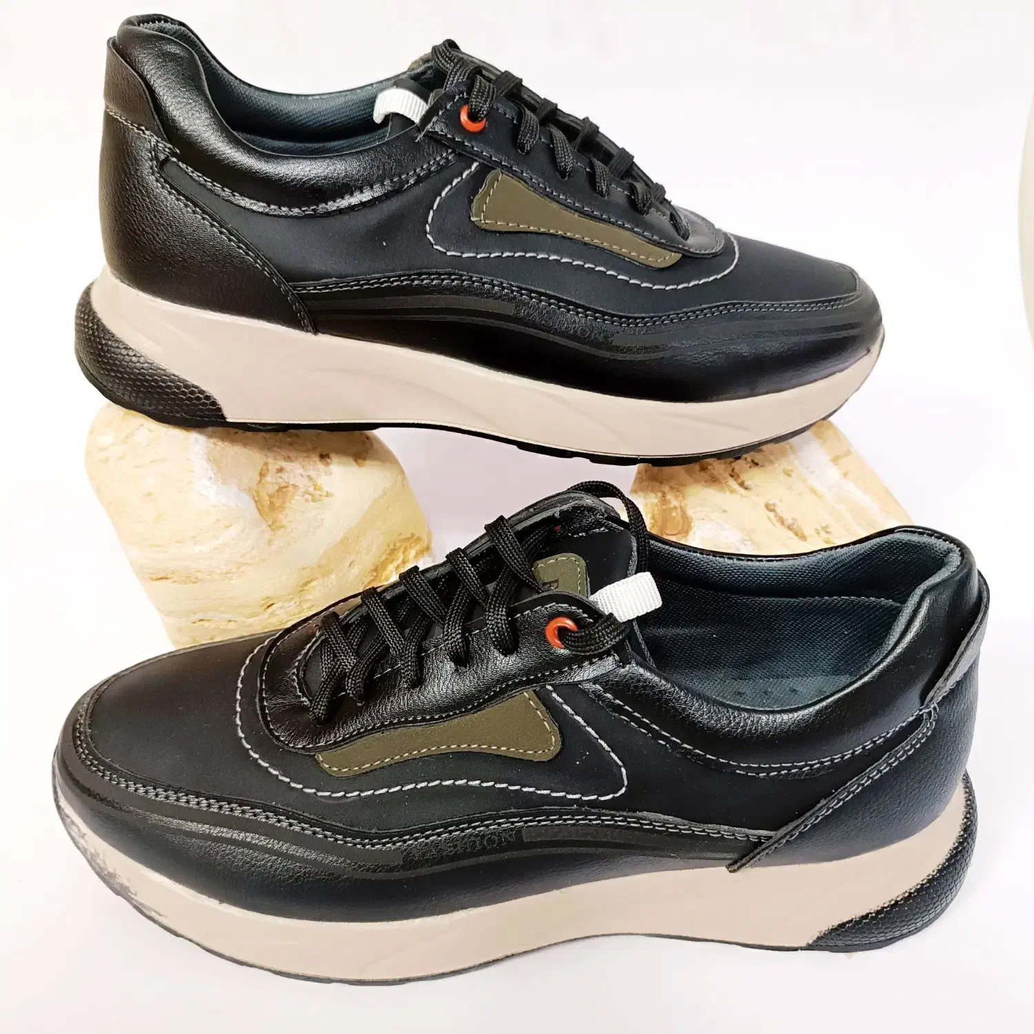 کفش فرتاک چکی راحتی ((تولید تبریز))شیک وبادوام طبی|کیف، کفش، کمربند|تبریز, |دیوار