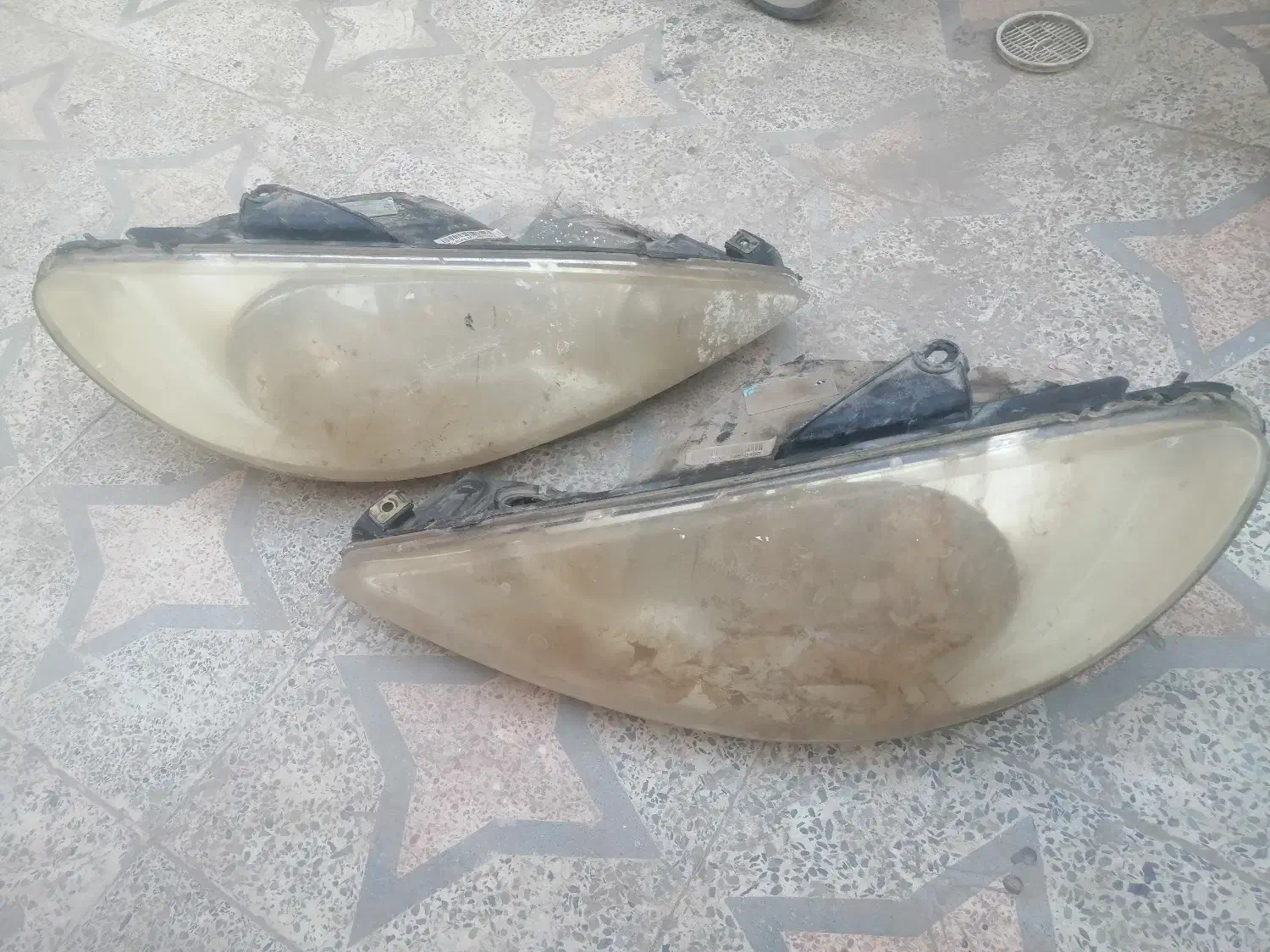 چراغ جلو پژو 206|قطعات یدکی و لوازم جانبی|کاشان, فاز ۲ ناجی آباد|دیوار