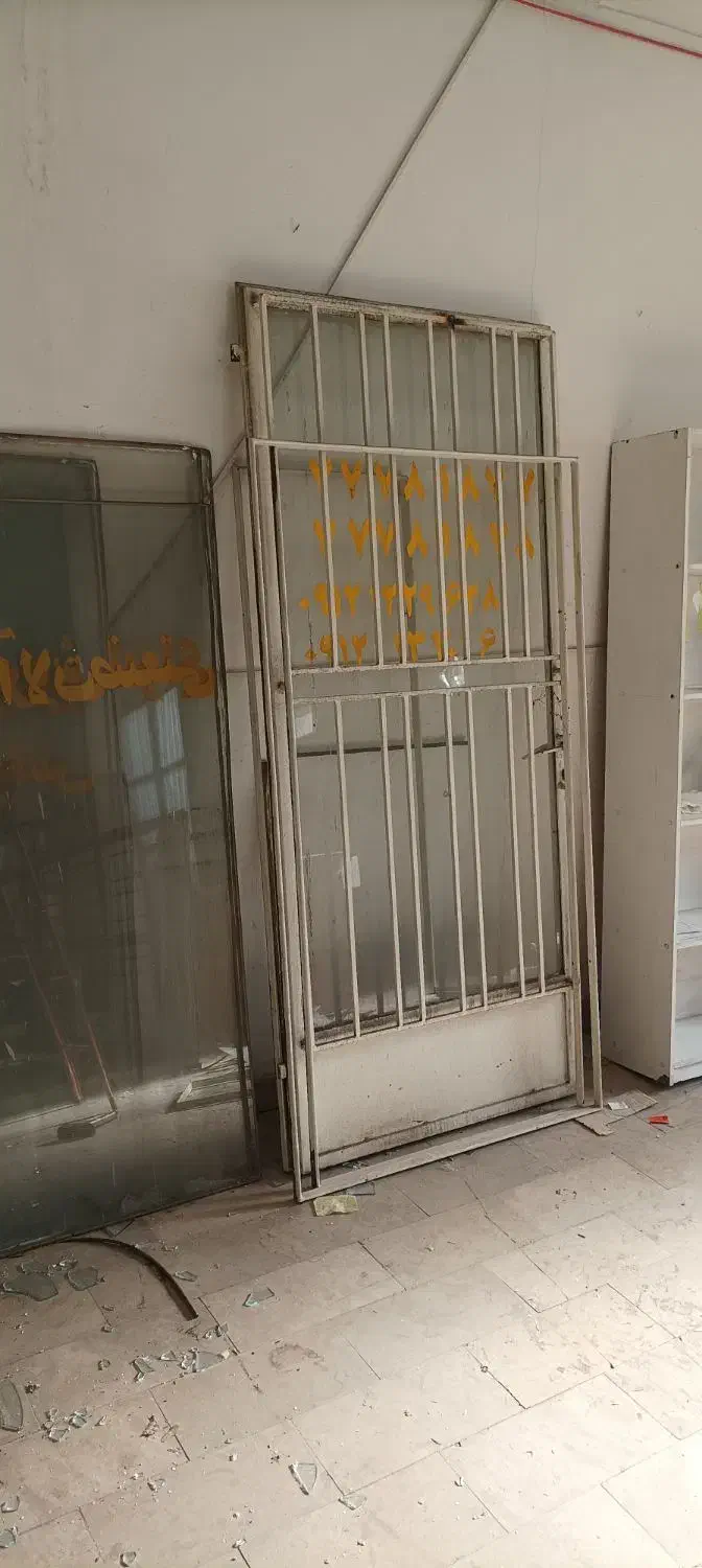 درب اهنی مغازه|مصالح و تجهیزات ساختمان|تهران, بوستان سرخه حصار|دیوار