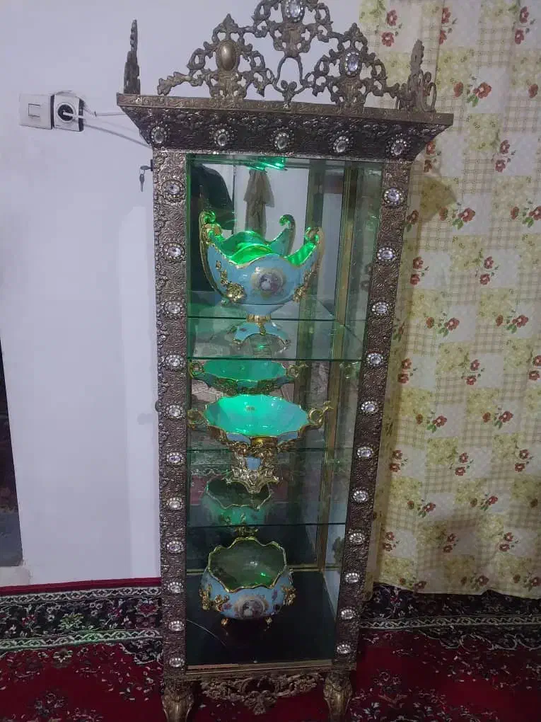 بوفه برنزی|بوفه، ویترین، کنسول|بیله سوار, |دیوار