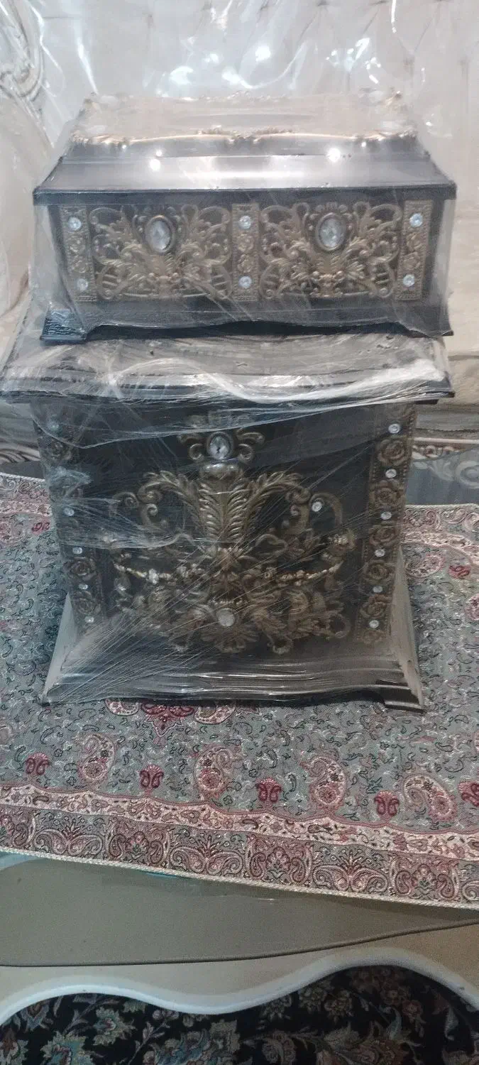 سطل زباله به همراه دستمال کاغذی|لوازم سرویس بهداشتی|گلبهار, شهر جدید گلبهار|دیوار