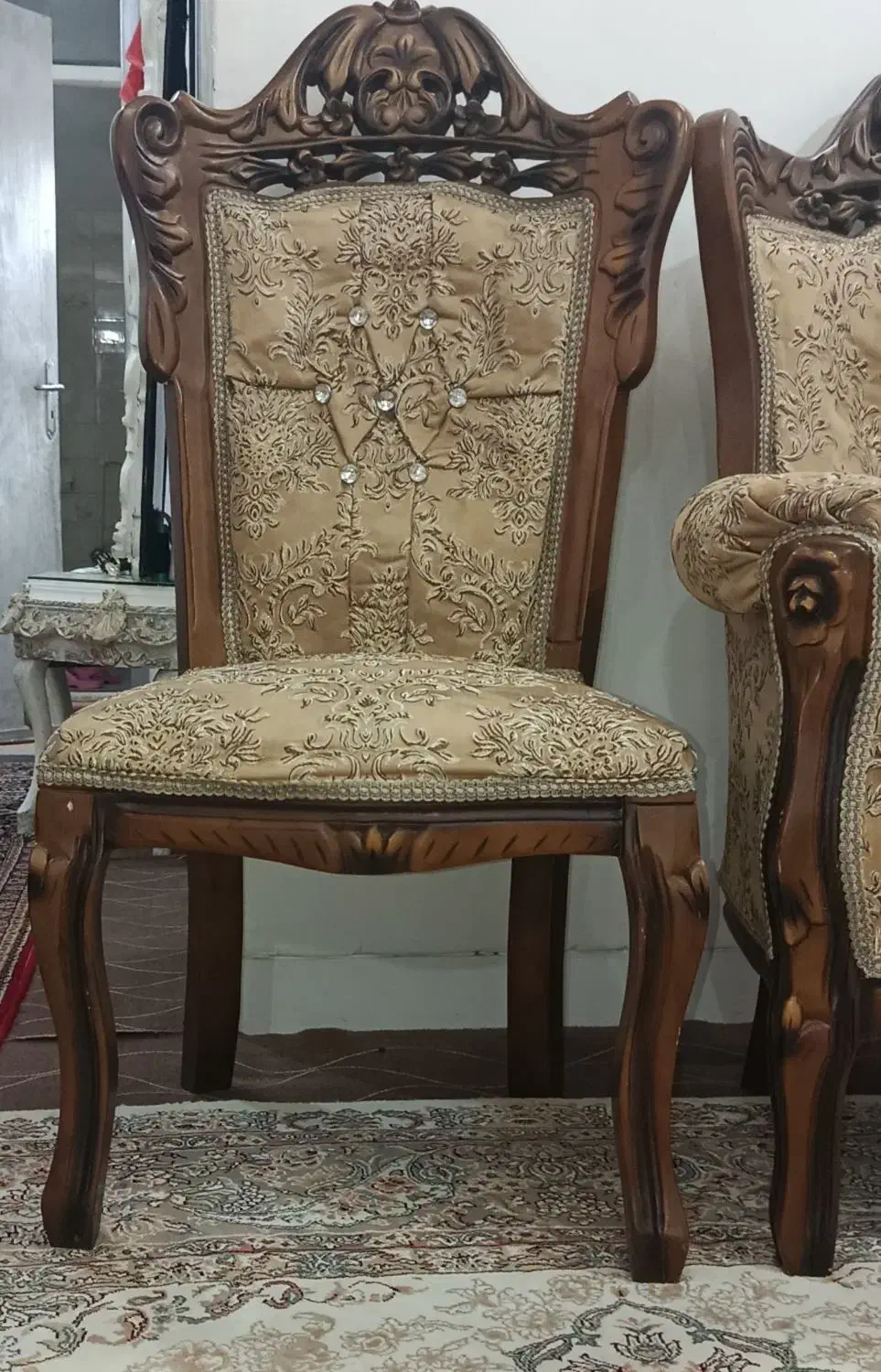 مبل سلطنتی|مبلمان خانگی و میز عسلی|قم, فرهنگیان و شهربانی|دیوار