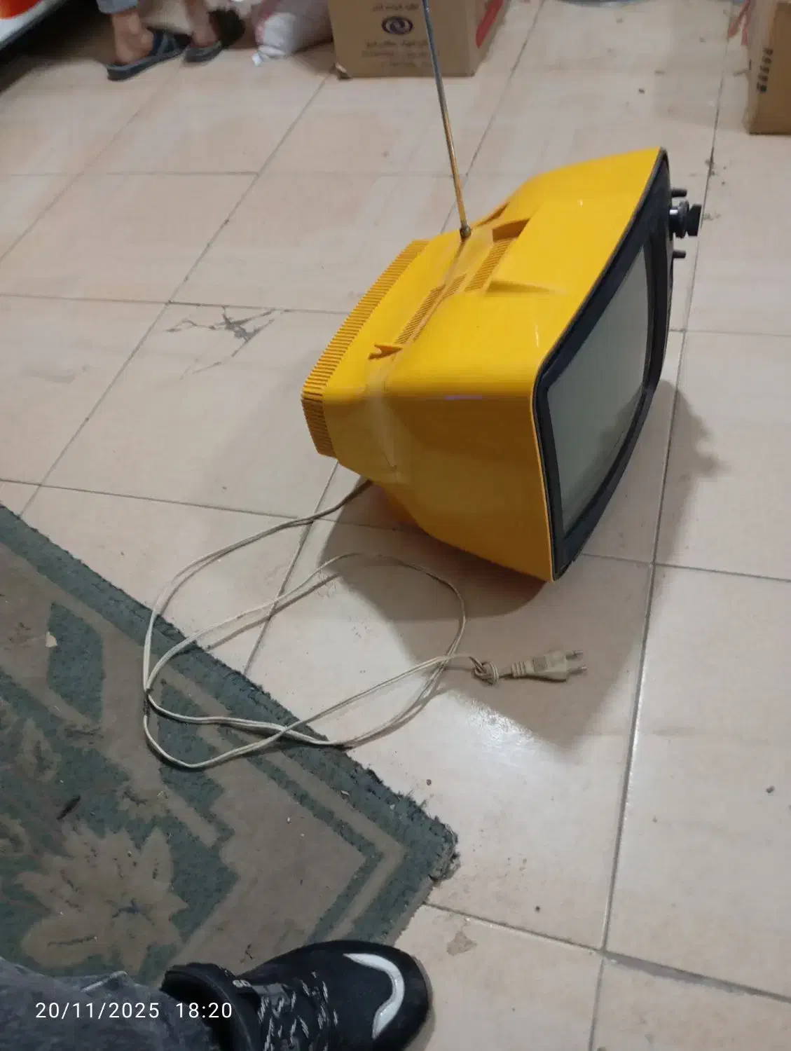 تلویزیون قدیمی|تلویزیون و پروژکتور|سبزوار, اسلام آباد|دیوار