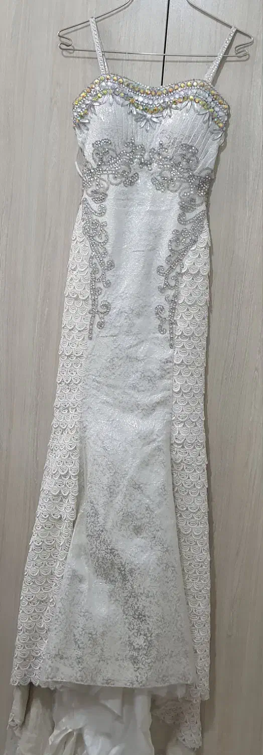 لباس نامزدی|لباس|کاشمر, |دیوار