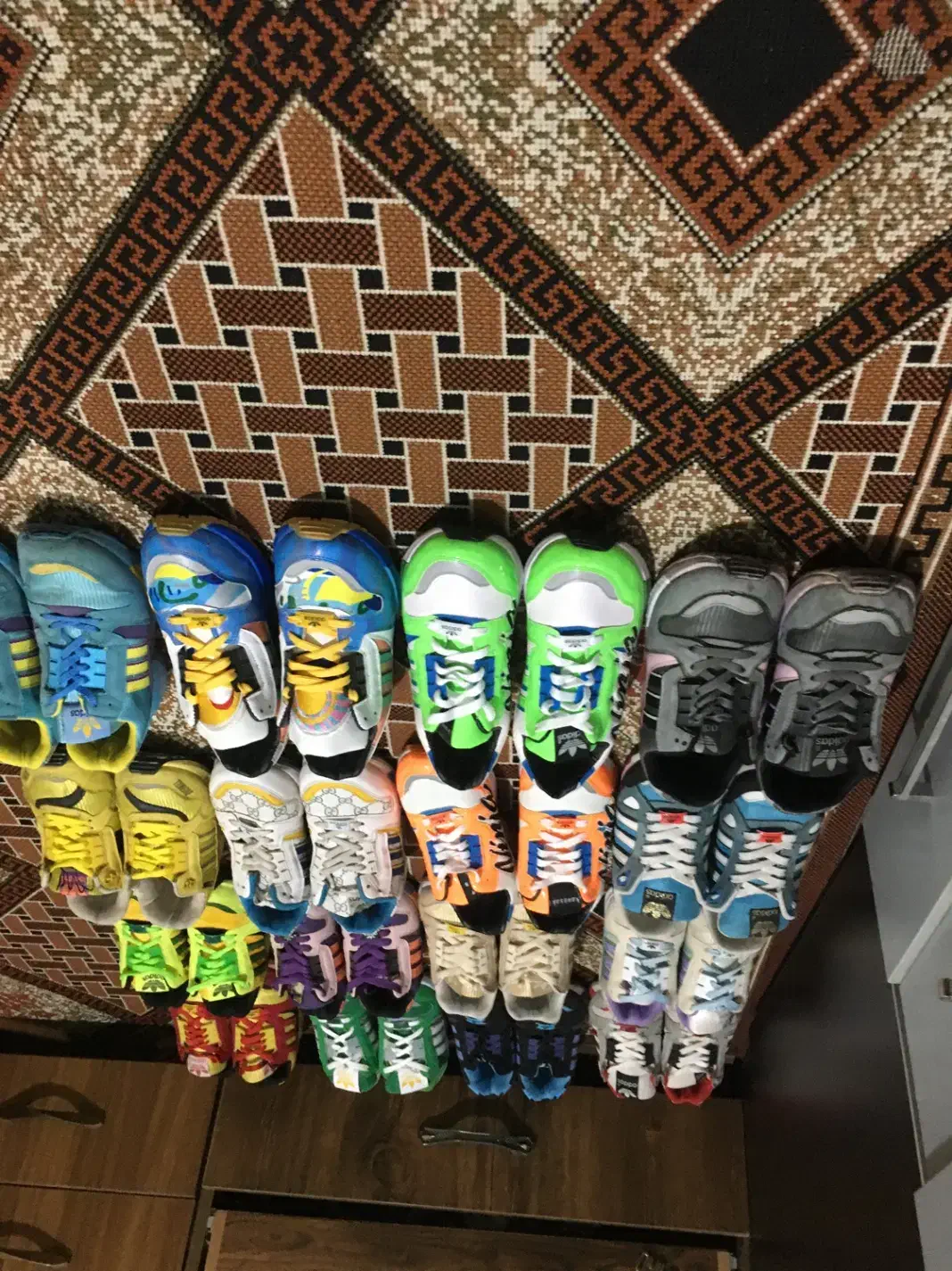 کفش ادیداس درحد|کیف، کفش، کمربند|چالوس, |دیوار