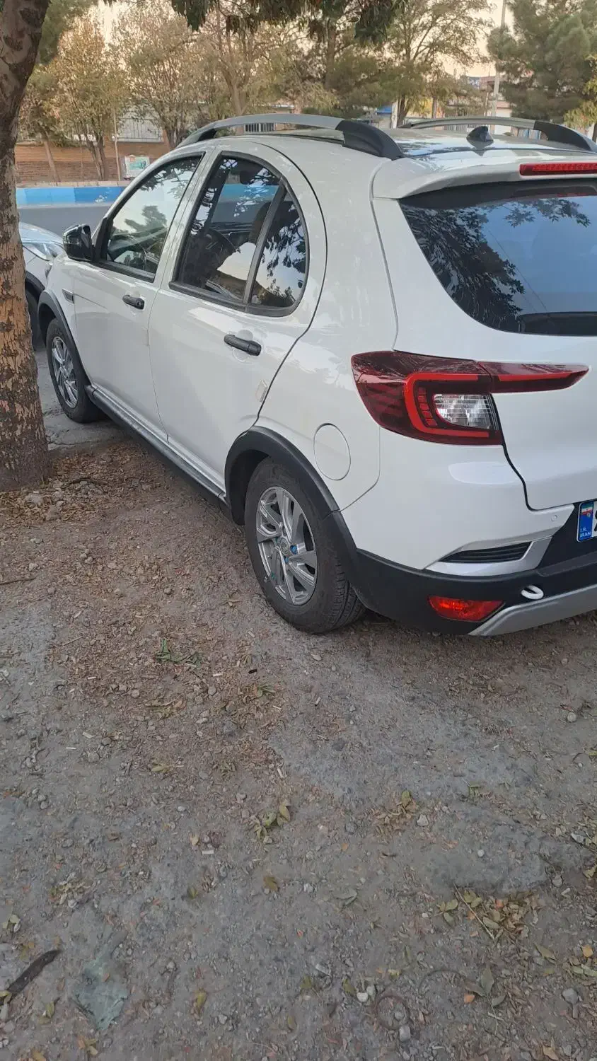 اطلس ۴۰۳ ومدل۴۰۴ سانروف دار و بدون سانروف|خودرو سواری و وانت|تبریز, |دیوار