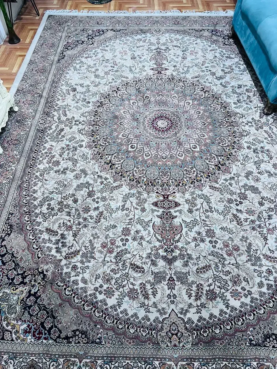 فرش ۶ و ۹ متری|فرش|لاهیجان, گلستان|دیوار