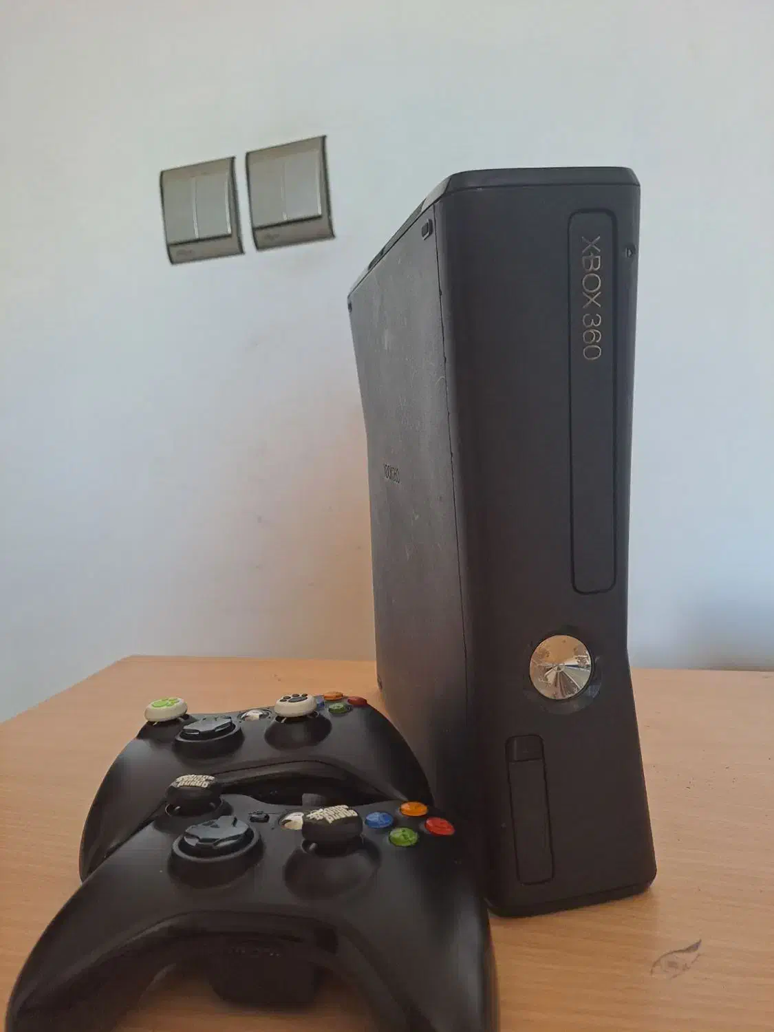 کنسول xbox360 اسلیم|کنسول، بازی ویدئویی و آنلاین|گرگان, |دیوار