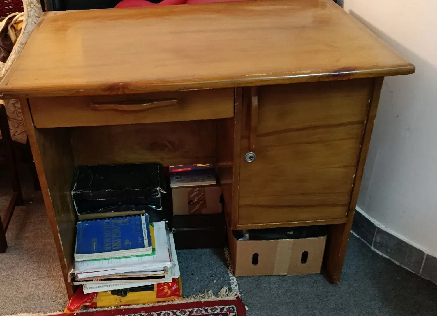 میز تحریر|میز تحریر و کامپیوتر|لنگرود, |دیوار