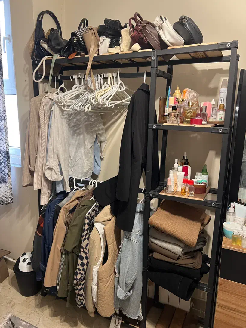 رگال لباس کاملا نو|بندرخت و رخت‌آویز|تهران, صادقیه|دیوار