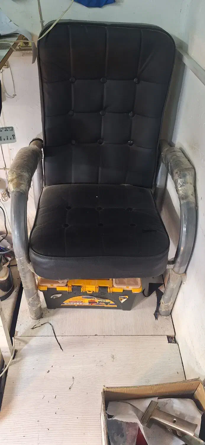 صندلی انتظار|صندلی و نیمکت|کرمانشاه, |دیوار