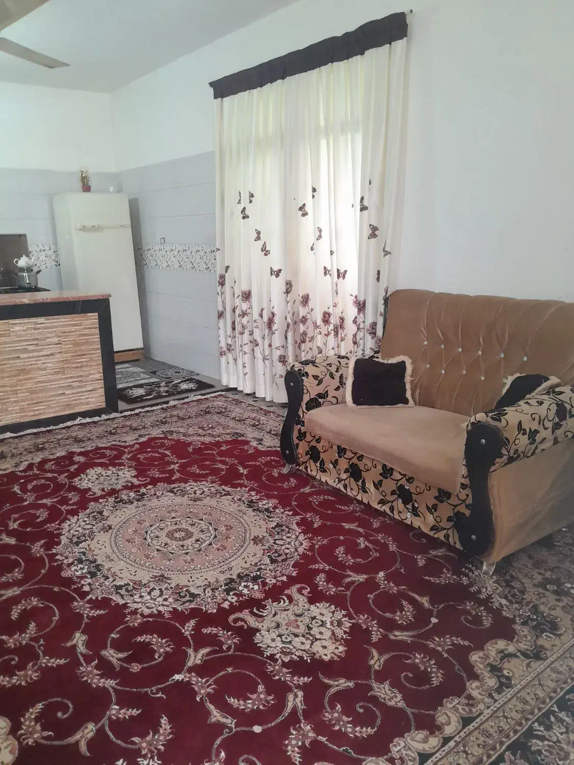 اجاره سالیانه بامبلمان وپارکینگ در رامسر|اجارهٔ خانه و ویلا|رامسر, |دیوار