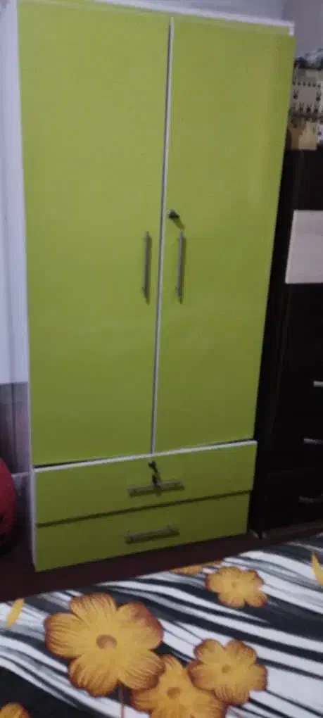 تخت و مبل و کمد احدا عروس داماد رایگان|مبلمان خانگی و میز عسلی|فردیس, شهرک وحدت|دیوار