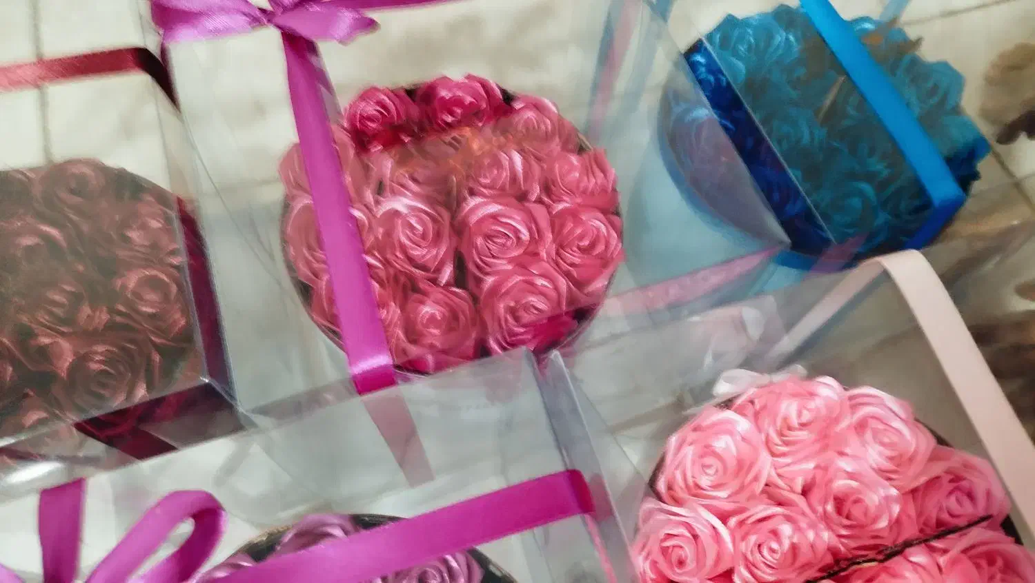 کل مصنوعی زیبا|گل مصنوعی|کرج, ساسانی (قلمستان)|دیوار