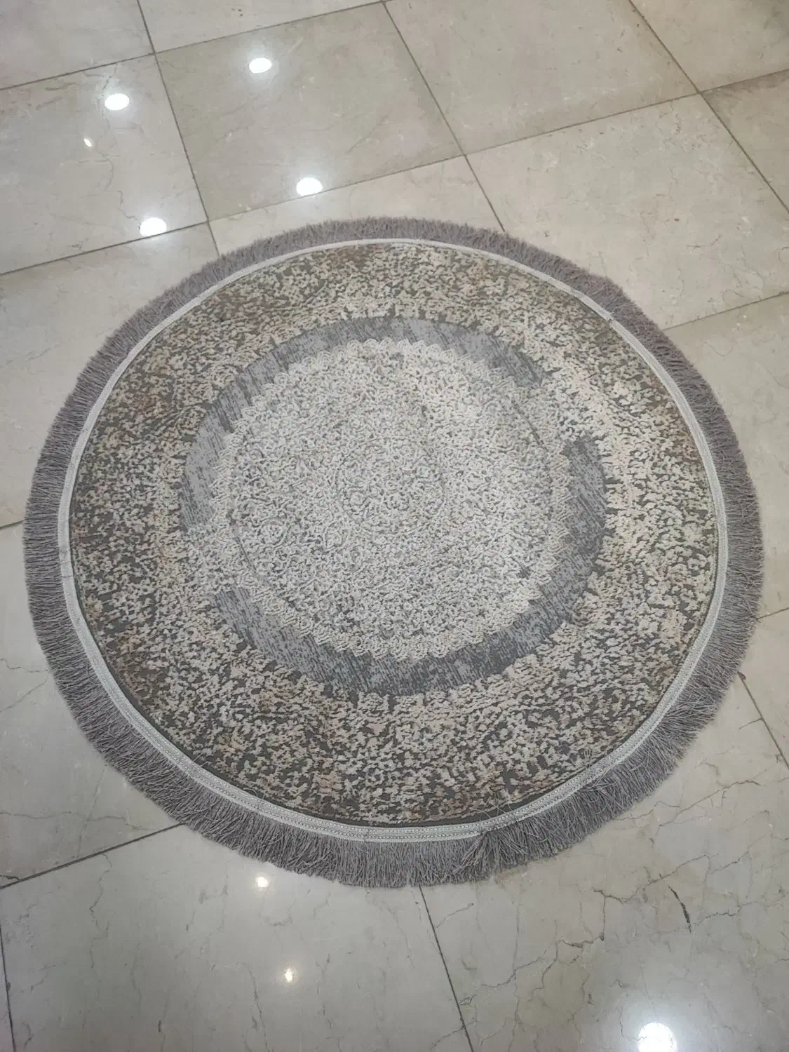 انواع فرش گرد قطر ۱ و قطر یک و نیم (ارسال فوری)|فرش|تهران, بازار|دیوار