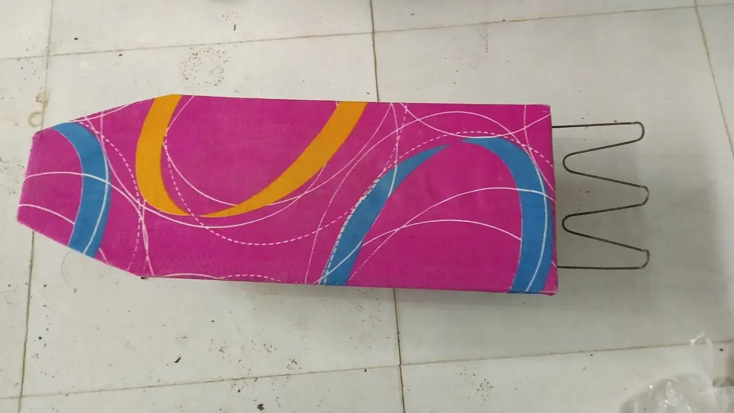 میز تلویزیون و میز اتو|میز تلویزیون|مریوان, |دیوار