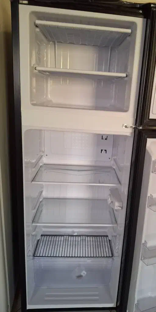 یخچال|یخچال و فریزر|فولادشهر, فولادشهر|دیوار