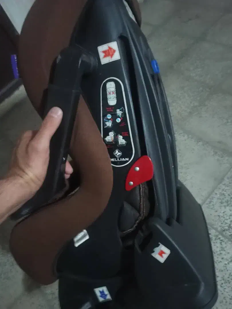 صندلی ماشین دلیجان. .روروئک دلیجان. تاب|کالسکه و لوازم جانبی|باقرشهر, |دیوار