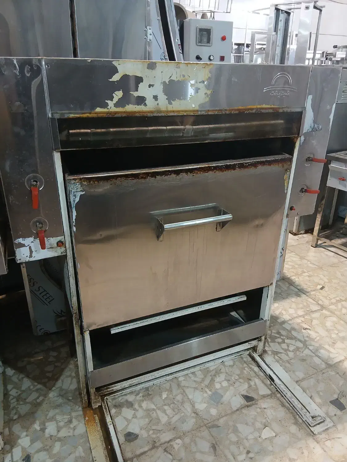 کباب پز تابشی|کافیشاپ و رستوران|خمینیشهر, |دیوار