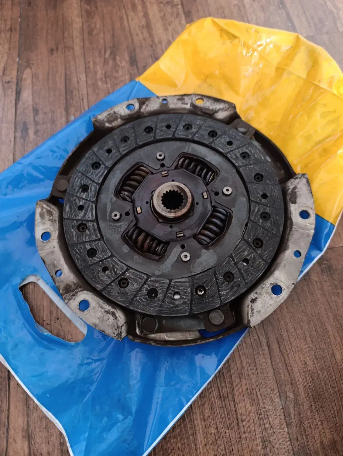 دیسک و صفحه ای اف سون|قطعات یدکی و لوازم جانبی|فردیس, فردیس|دیوار