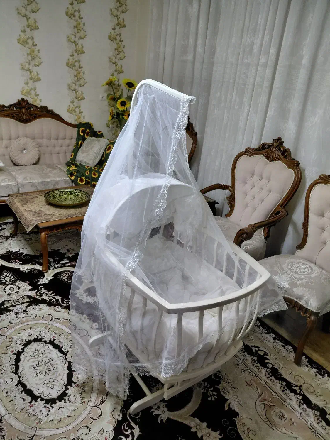 گهواره|تخت و صندلی بچه|جلفا, |دیوار